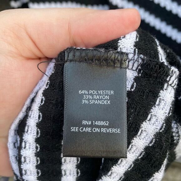 Torrid Waffle Notch Neck Long Sleeve Tee Striped | 0 L - Picture 4 of 5